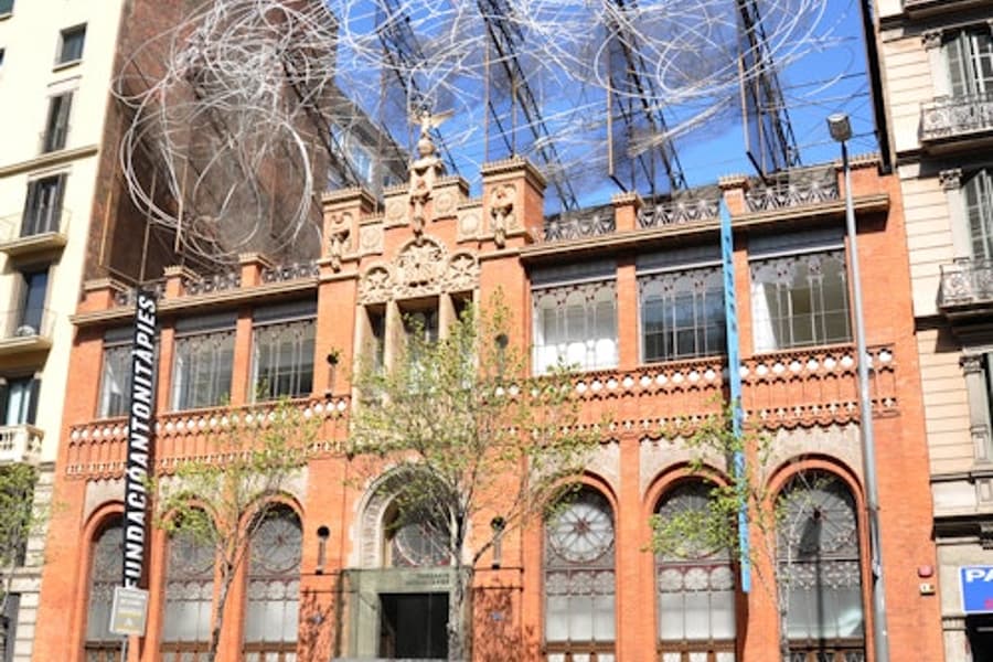 Tàpies Museum: Skip The Line Ticket, at Tàpies Museum