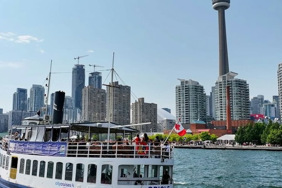 Toronto Harbour: Sightseeing Cruise, Toronto