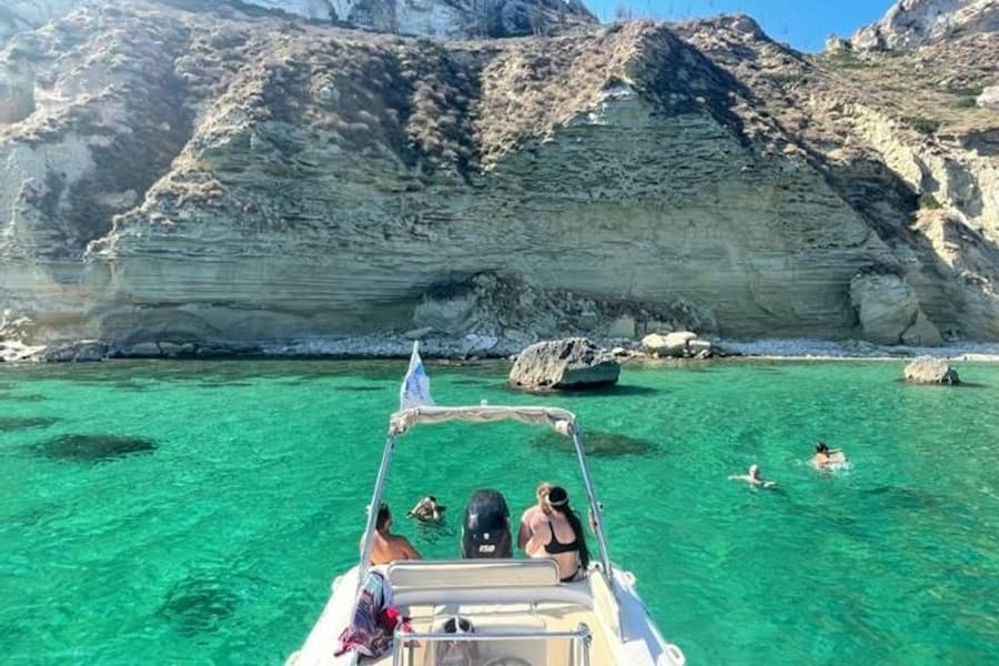 Cagliari: Guided Boat Tour + Swim Stops + Snorkeling + Glass of Prosecco, Cagliari
