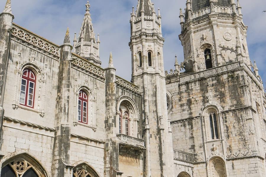 Lisbon: Jerónimos Monastery Guided Tour + Belém Walking Tour, at Jerónimos Monastery