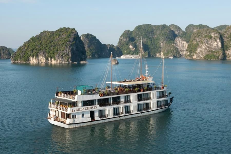 Ha Long Bay: 2D1N Mila Cruise + Sung Sot & Ti Top + Meals + Optional Transfer, Thành Phố Hạ Long