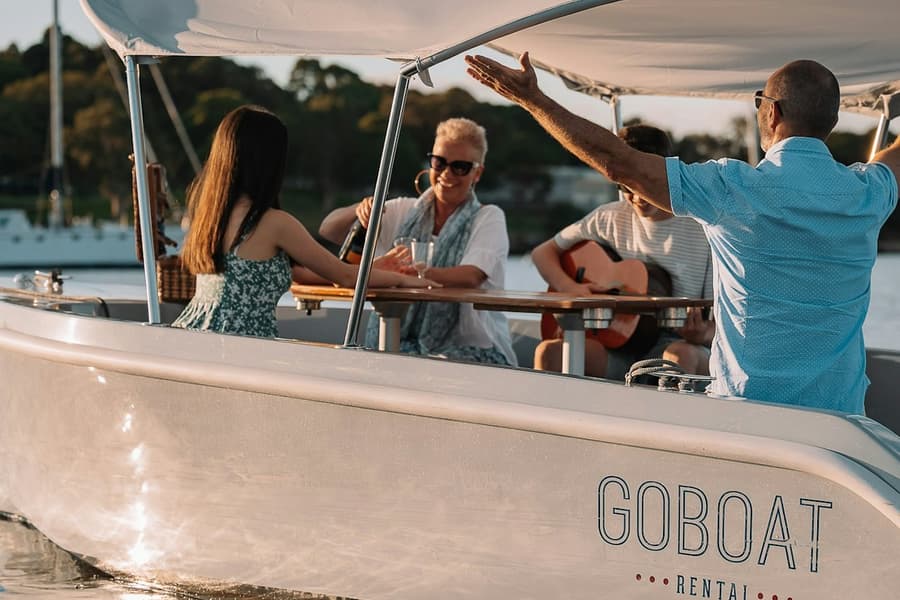 Sydney: Private Electric Boat Rental from Cabarita Point, at Sydney Harbour Cruises
