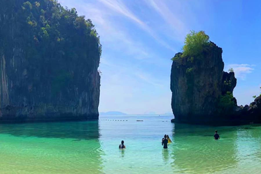 Krabi: One Day Hong Island lagoon Snorkelling Tour by Speedboat or Longtail Boat, at Hong Island, Phuket