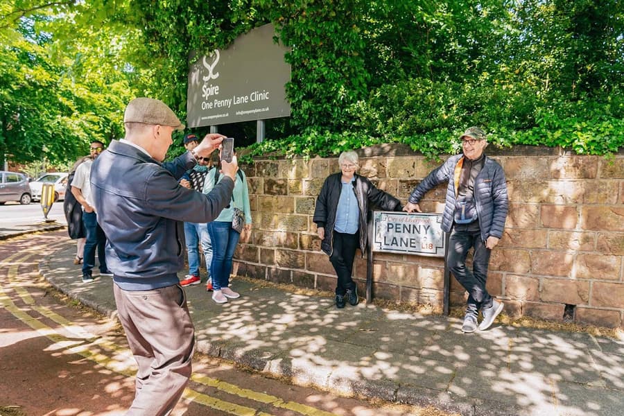 جاذبههای شهر لیورپول: تور اتوبوسی شهر و بیتلز, at Liverpool City Sights Tour Bus, Liverpool