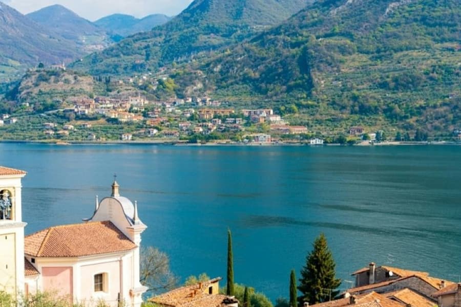 Lake Iseo & Franciacorta: Guided Tour from Milan + Wine Tasting, at Day Trips from Milan