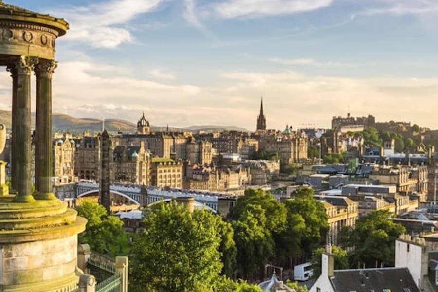 Edinburgh The Royal City: Day Tour from London tickets at Edinburgh Day Trips from London