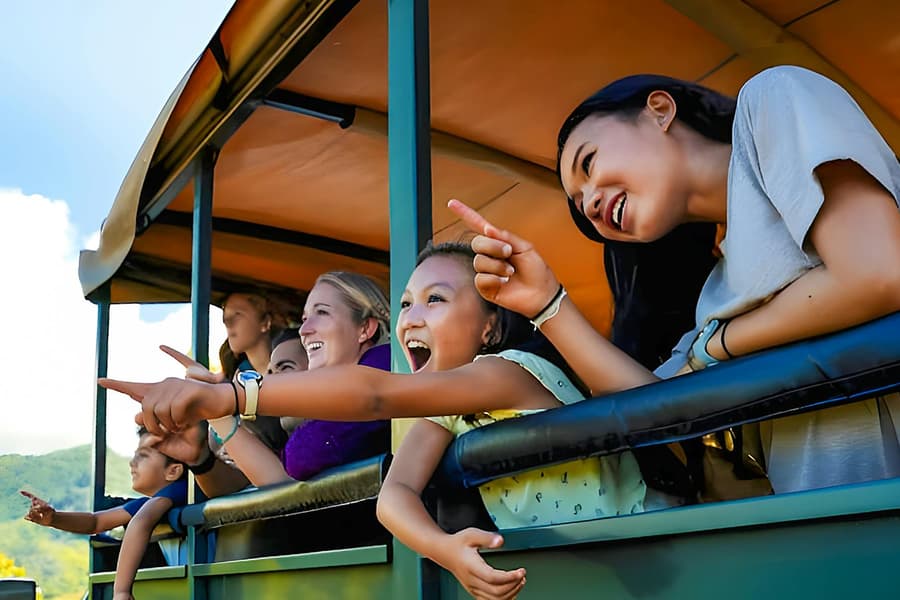 Kualoa Ranch: Jungle Expedition Tour, Hawaii