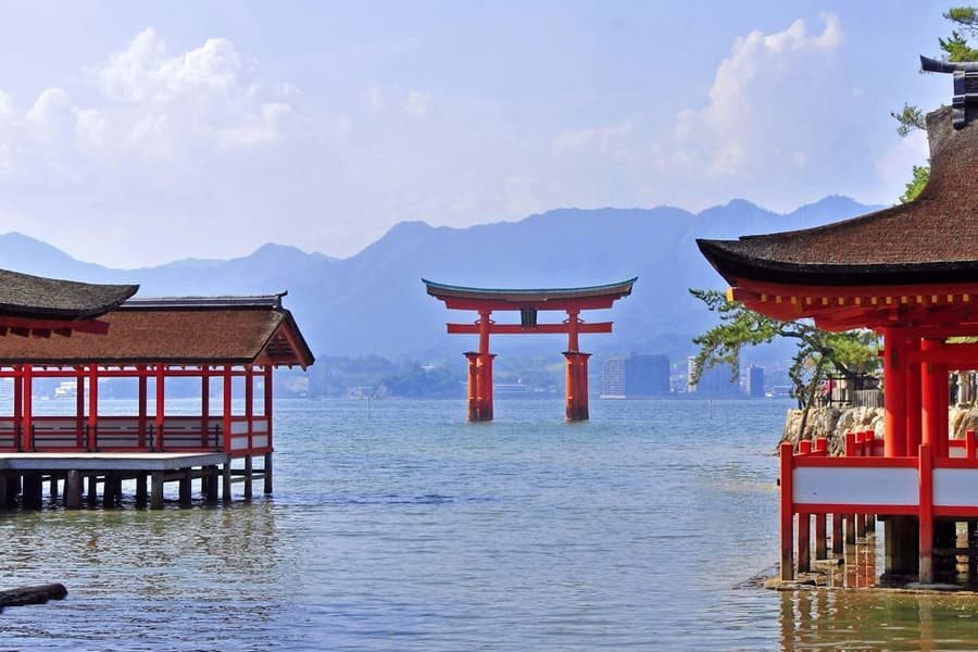 Hiroshima & Miyajima: Guided Tour from Kyoto or Osaka + Shinkansen & Ferry Ride, at Day Trips from Kyoto, Kyoto