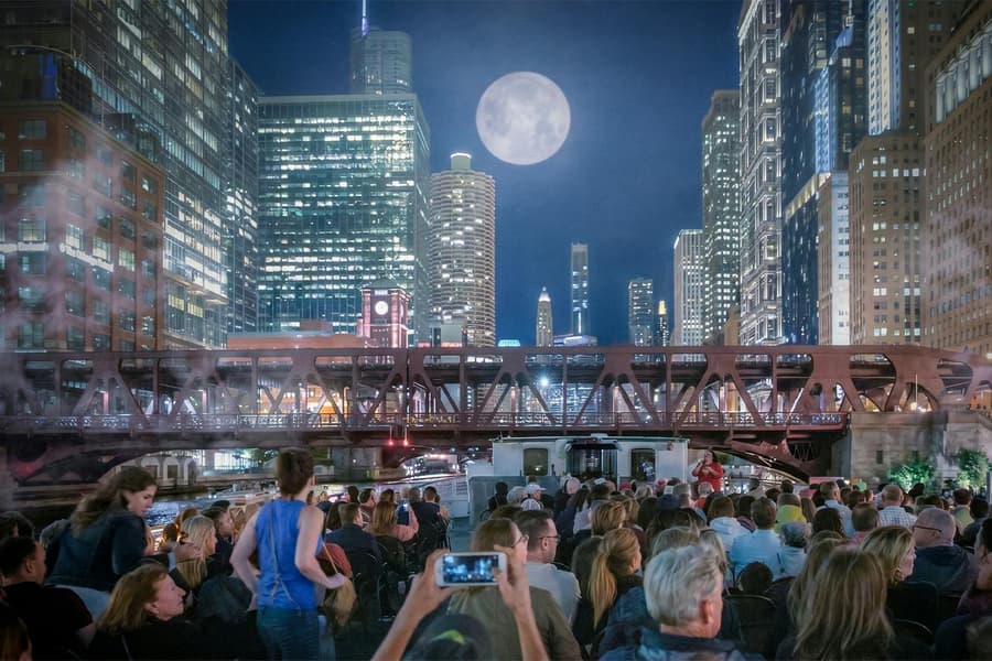 Chicago Haunted River "Creepy Cruise" by First Lady, at 112 E Wacker Dr