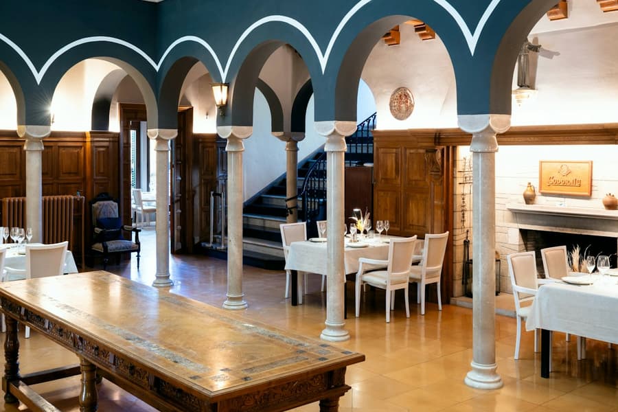 Codorníu Winery: Guided Tour + La Torre Menu Lunch + Cava Tasting, at Codorníu Winery