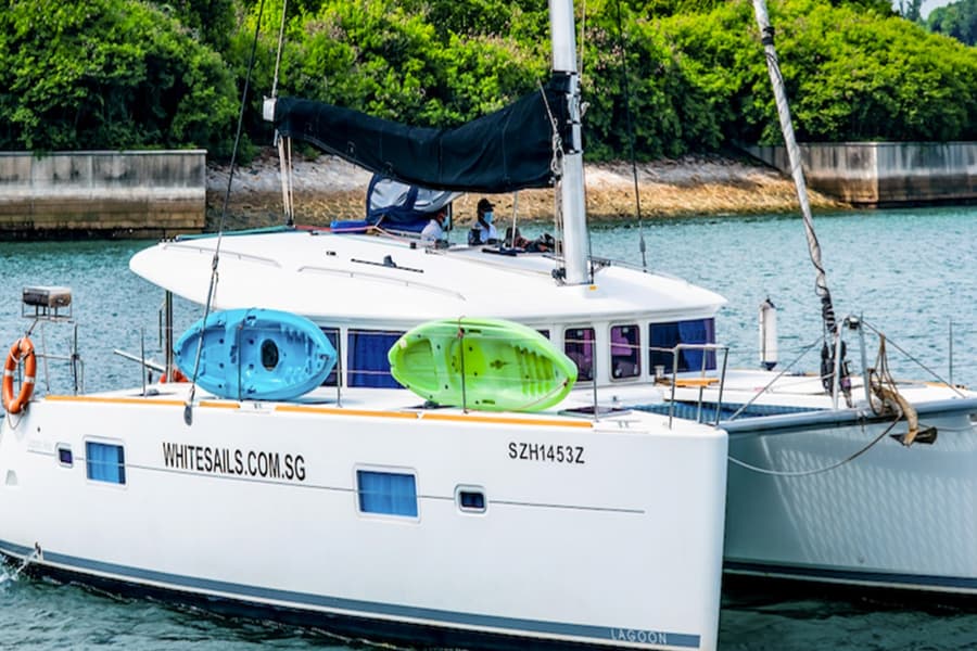 Private Yacht Charter in Singapore, Singapore