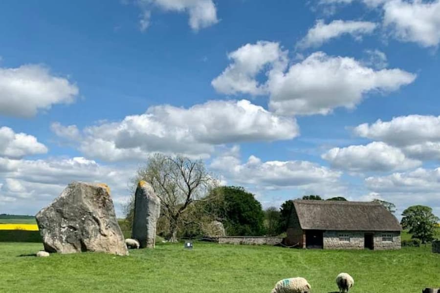 Stonehenge & Stone Circles of Avebury: Guided Day Trip from London tickets at Stonehenge & Bath Tours from London
