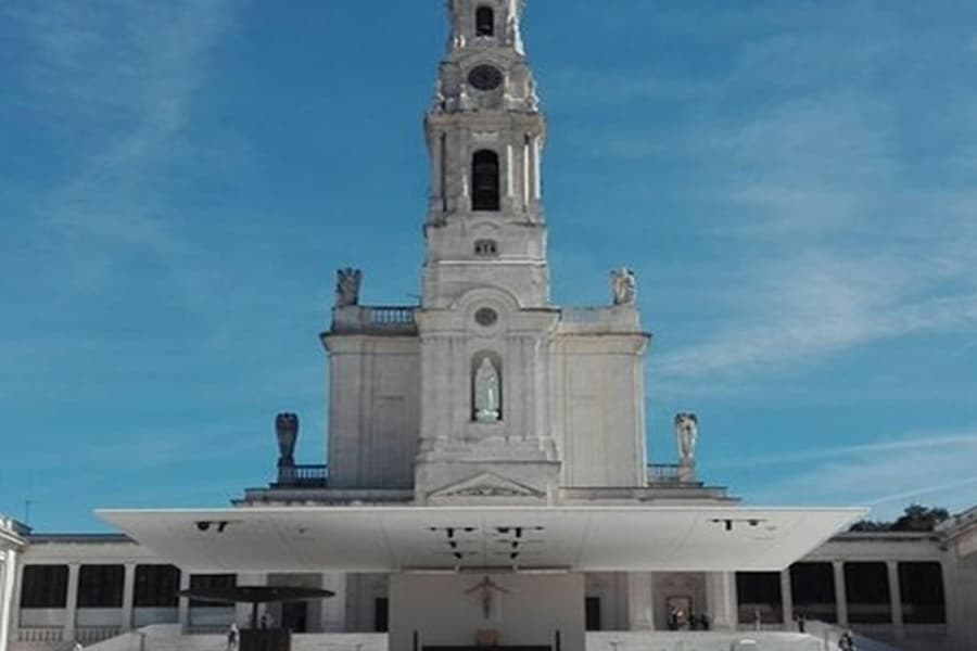 Fatima: Half-Day Guided Tour from Lisbon, at Day Trips from Lisbon