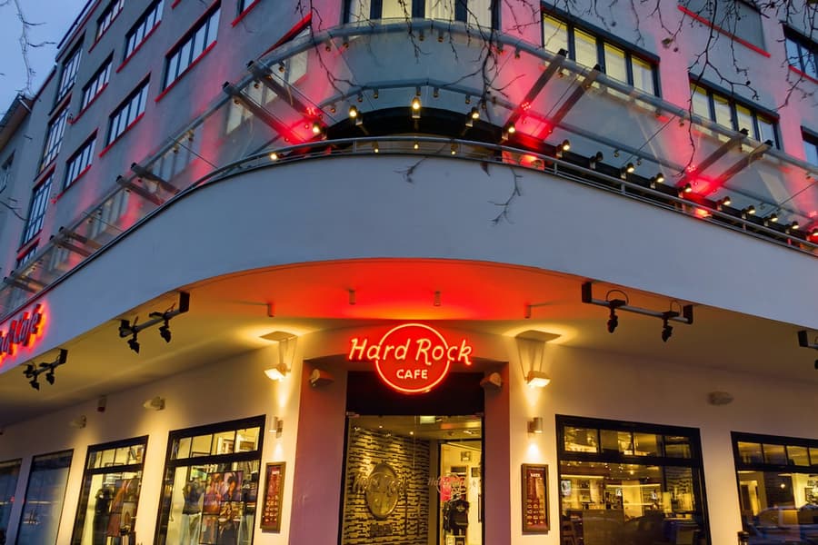 Hard Rock Cafe Berlin: Skip-the-Line Entry + 2 or 3-Course Menu, at Hard Rock Cafe Berlin