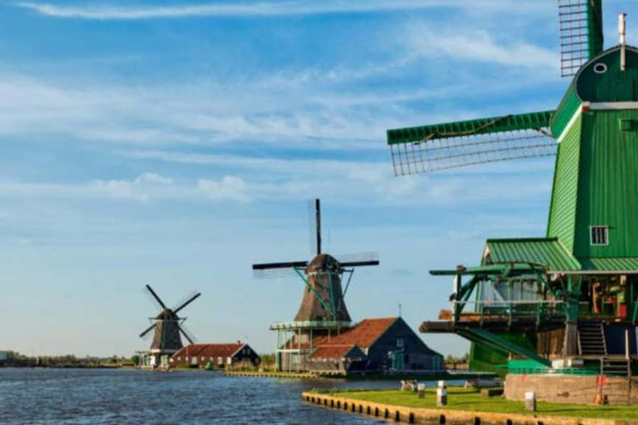 Zaanse Schans: Walking Tour with AI Guide on Your Mobile, at Zaanse Schans Tours