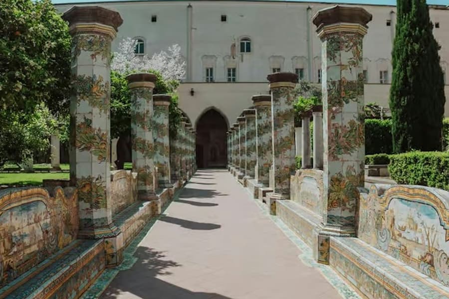 Cloister of Santa Chiara: Guided Tour in Italian, at Monastero di Santa Chiara
