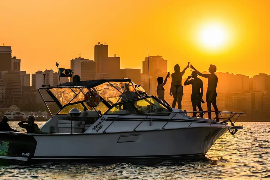 Rio de Janeiro Sunset Speedboat Tour with Drinks & Swim Stop, Rio de Janeiro