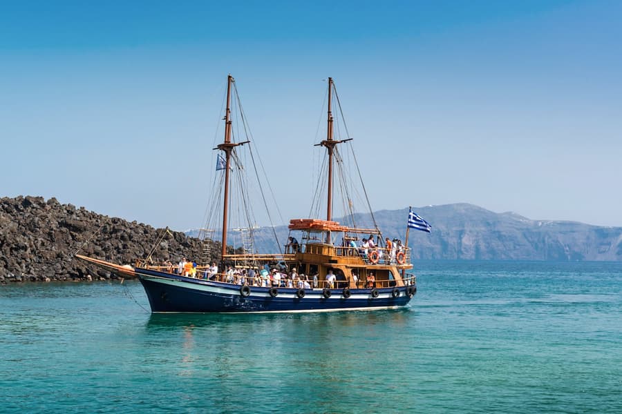 Santorini 3-Hour Cruise to Volcano and Hot Springs, Santorini