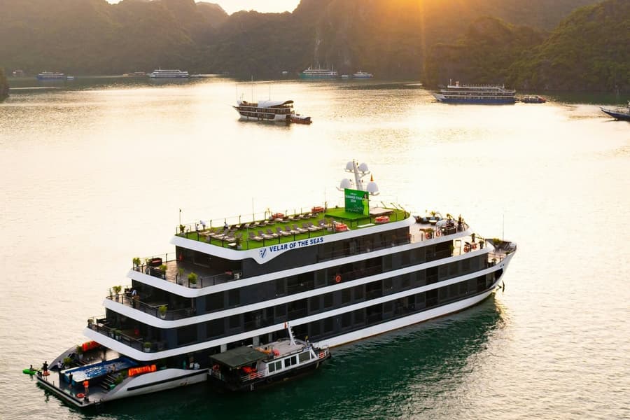 Ha Long & Lan Ha Bay: 2D1N Velar of The Seas Boat Cruise + Optional Transfer, at Halong Bay Sightseeing Cruises, Thành Phố Hạ Long