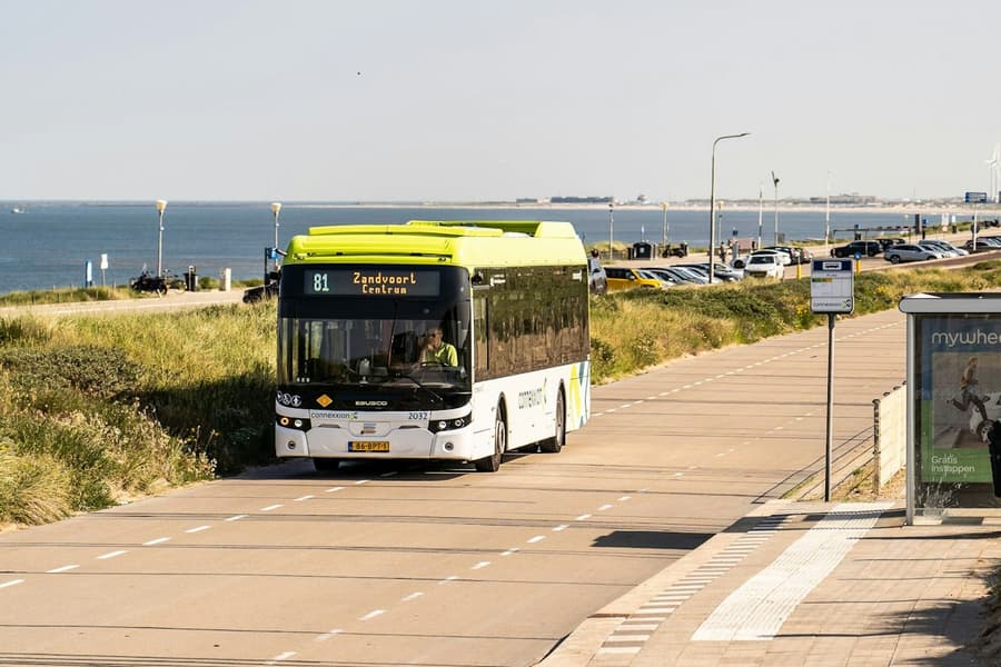 Haarlem & Zandvoort: Full-Day Bus Ticket from Amsterdam + Audio Guide App at Amsterdam Public Transport Tickets