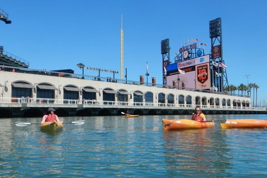 San Francisco: 1-Hour Kayak or Stand-up Paddleboard Rental, at San Francisco Cruises
