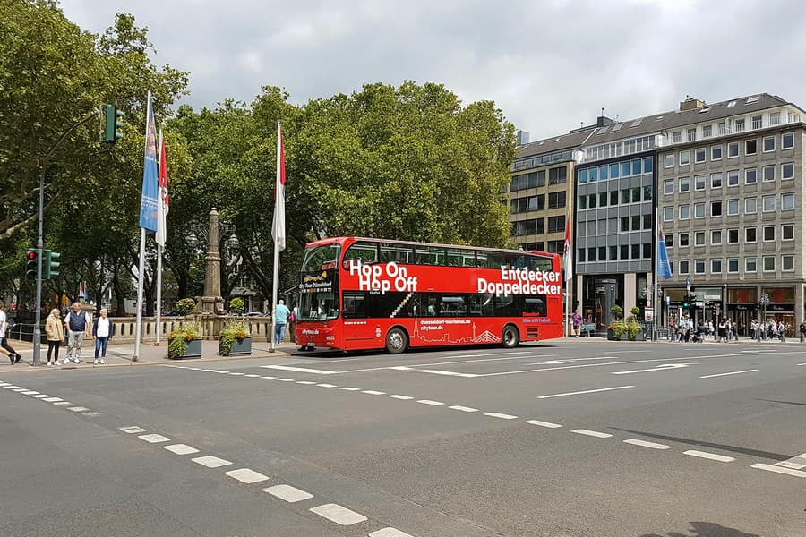 CityTour: Dusseldorf Hop-on Hop-off Bus Tour, Dusseldorf