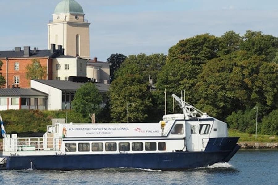 Helsinki: Hop-on Hop-off Ferry Ride to Suomenlinna & Lonna, Helsinki