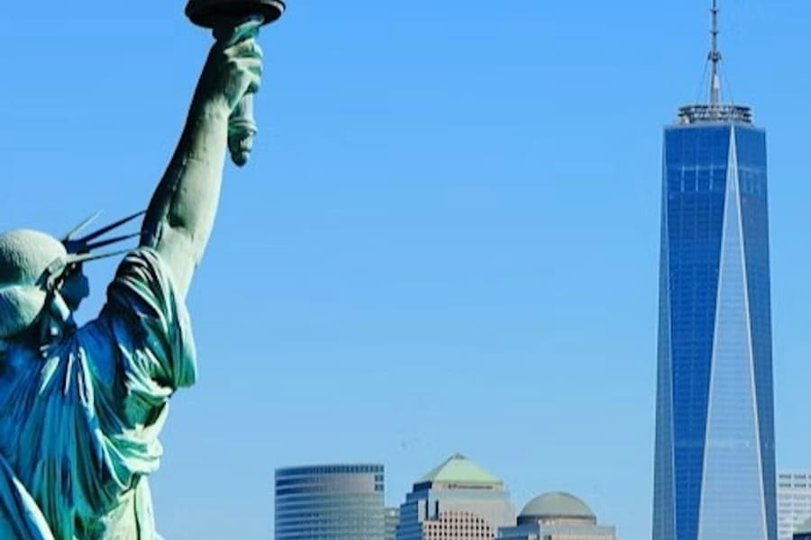 Statue of Liberty: Entry Ticket + 2 Attractions at Statue of Liberty