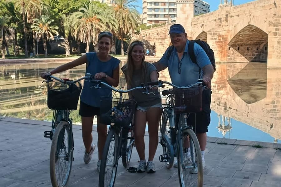 València: Grand City Group Guided Tour tickets at Valencia Bike Tours