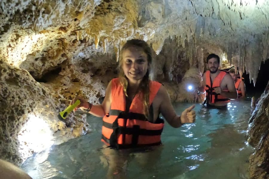 Tulum: Guided Cenote Tour + Lunch + Roundtrip Transfer, Cancun