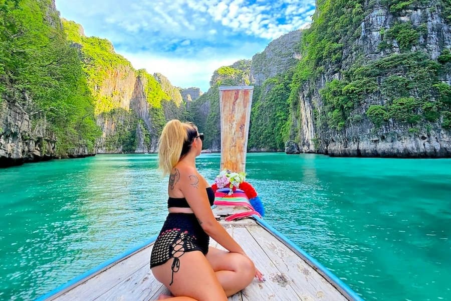 Phi Phi: Day Trip from Phuket + 4-Hour Private Longtail Tour, Krabi