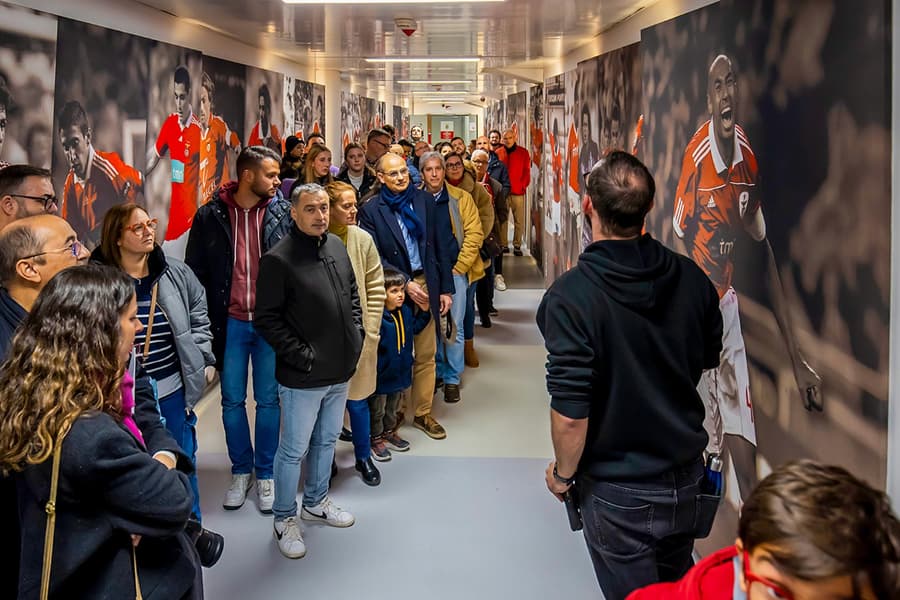SL Benfica Stadium & Museum Guided Tour with Meal, at Estádio do Sport Lisboa e Benfica