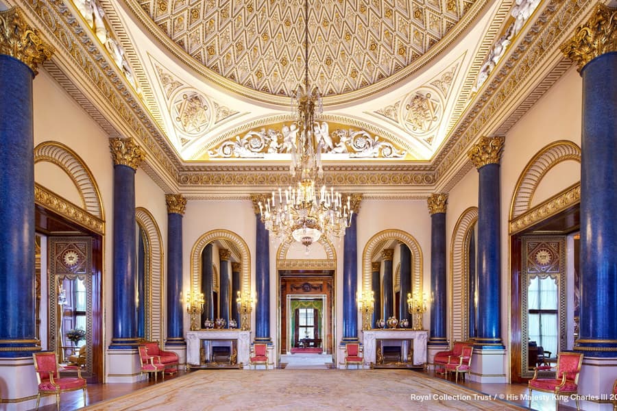 Buckingham Palace State Rooms Ticket with Royal Walking tour at Duke of York Monument