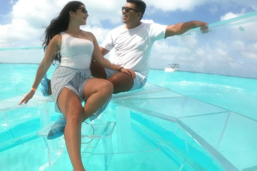 Cancún: Crystal Boat Tour in the Nichupte Lagoon, at Cancún Boat and Water Activities, Isla Mujeres