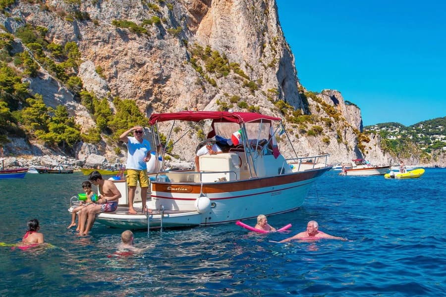Capri Cruise Semi-Private Tour from Sorrento, Sorrento