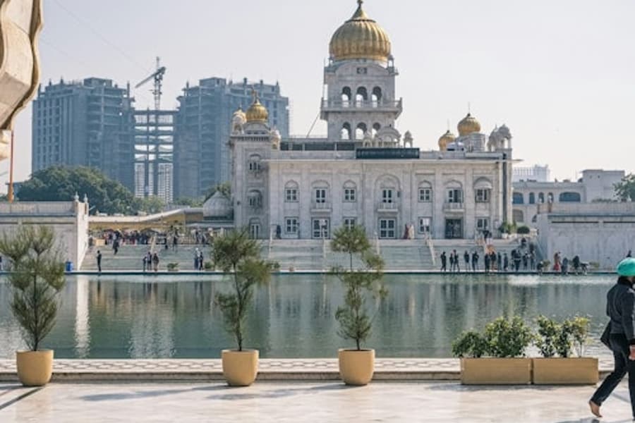 New Delhi: Guided City Tour + Roundtrip Transfer, New Delhi