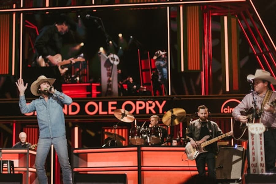 نشویل: صندلی‌های ویژه برای نمایش موسیقی کانتری در گرند اول اوپری, at Grand Ole Opry, Nashville