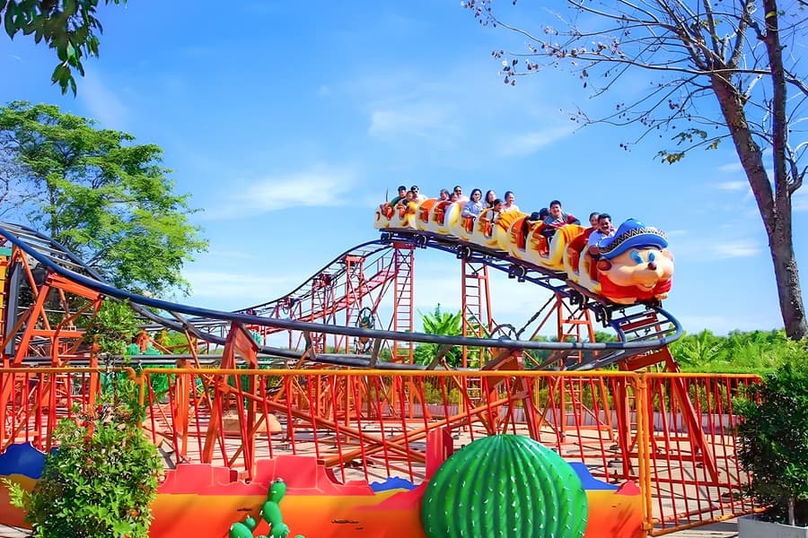 Dream World Super Visa with Unlimted Rides, Snow Town Visit, Buffet Lunch & Hotel Transfers, Bangkok