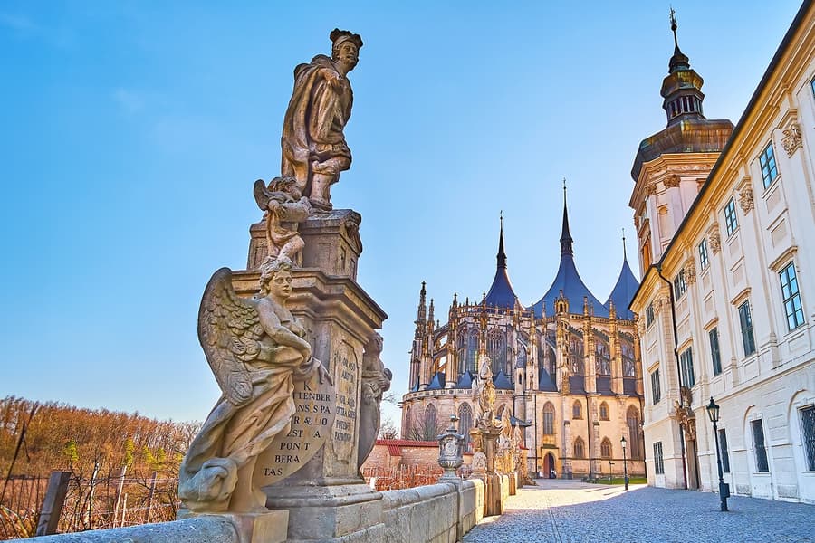 Tour de mig dia a Kutna Hora, at Na Příkopě 23, Prague 1, Prague