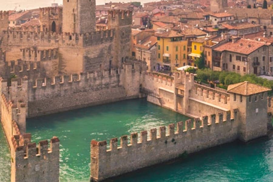 Lake Garda: 25-Min Peninsula Boat Tour from Sirmione, Sirmione
