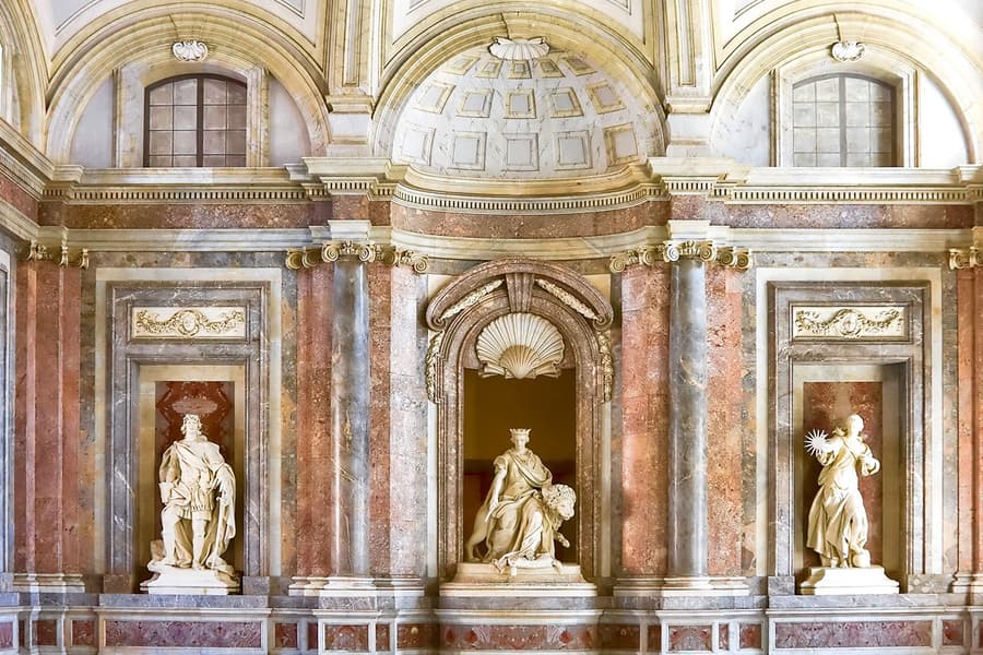 Royal Palace of Caserta Skip-the-Line Tickets, Pompeii and Naples