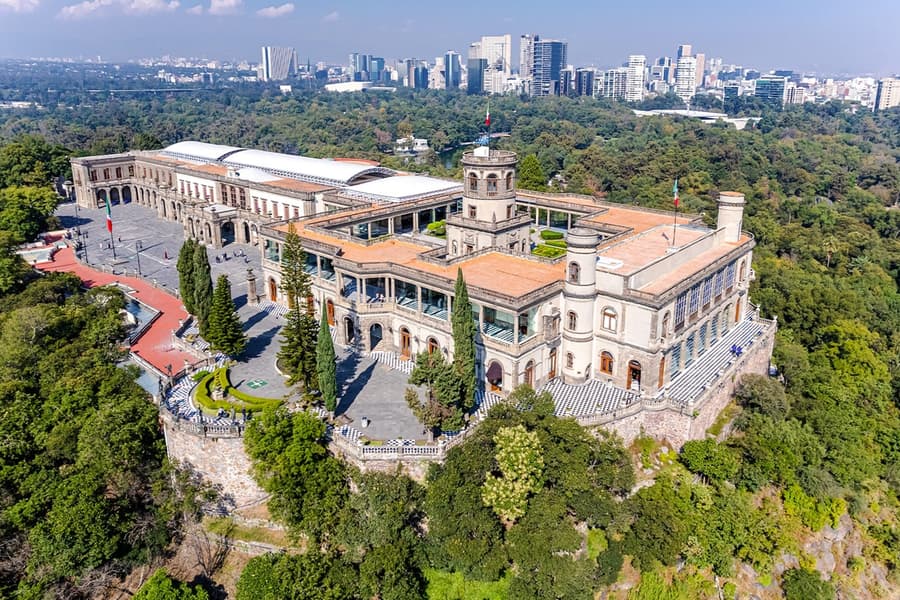 Anthropology Museum & Chapultepec Castle Guided Tour, Mexico City