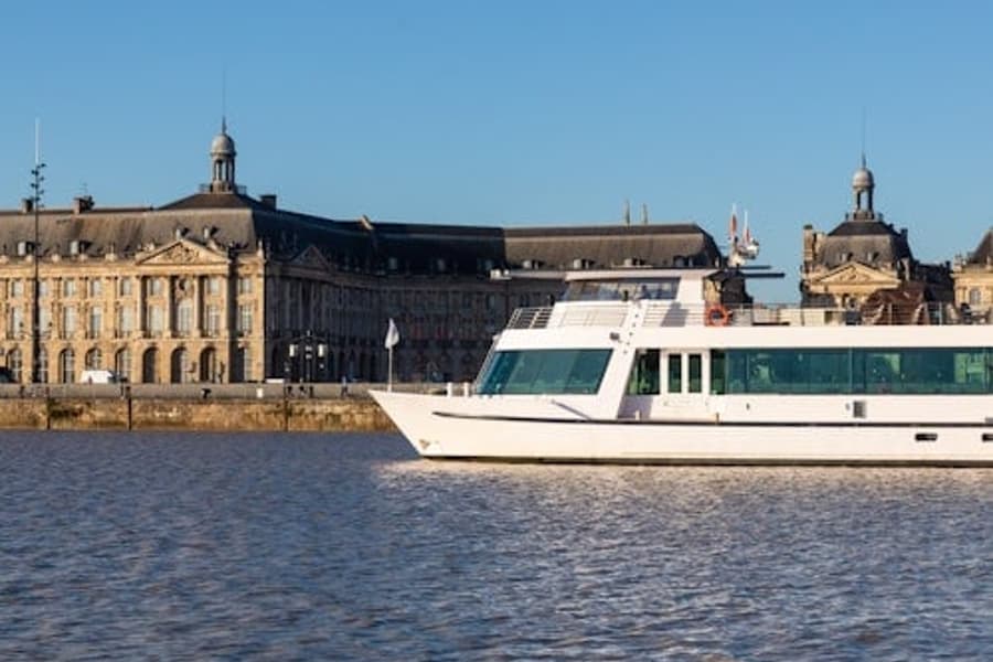 Bordeaux: Guided Cruise on the Garonne, Bordeaux