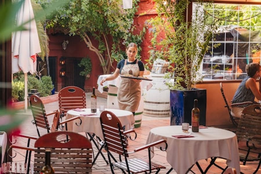 Jardines de Zoraya Granada: Flamenco Show + Dinner, Granada