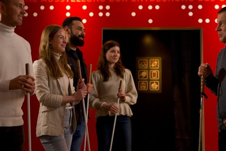 Dialogue in the Dark & Dialogue Lab: Guided Tour, Hamburg