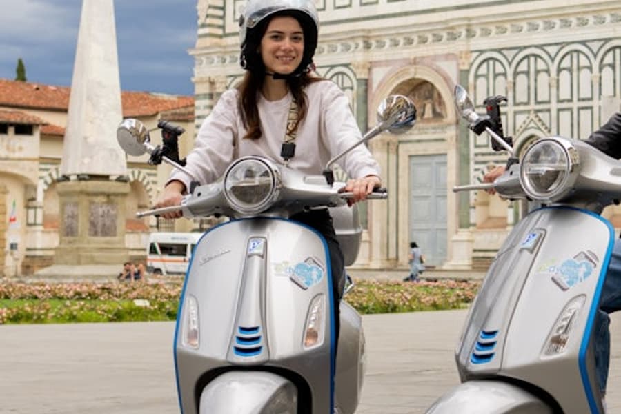 Florence: Electric Vespa Rental, at Florence City Tours