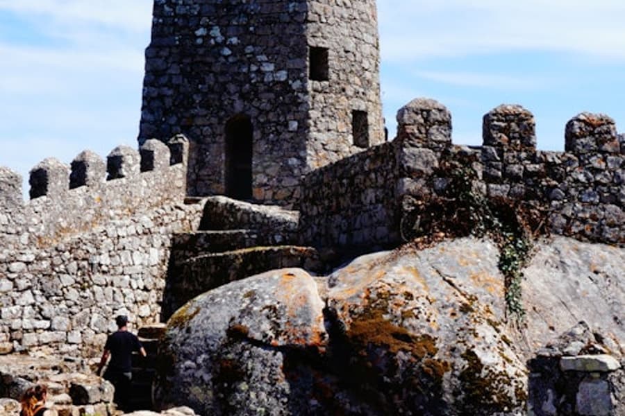 Mağribi Kalesi: Hızlı Geçiş Bilet ve Rehberli Tur, at Castelo dos Mouros Sintra, Lisbon and Sintra