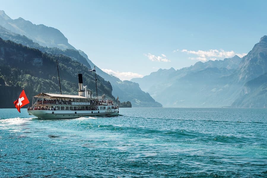 Swiss Half Fare Card: 50% Discount on Train, Bus & Boat Tickets for 1 Month, Zurich