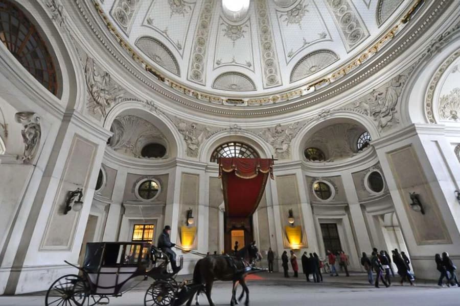 Sisi Museum: Skip-the-Line Imperial Apartments & City Guided Walking Tour, Vienna