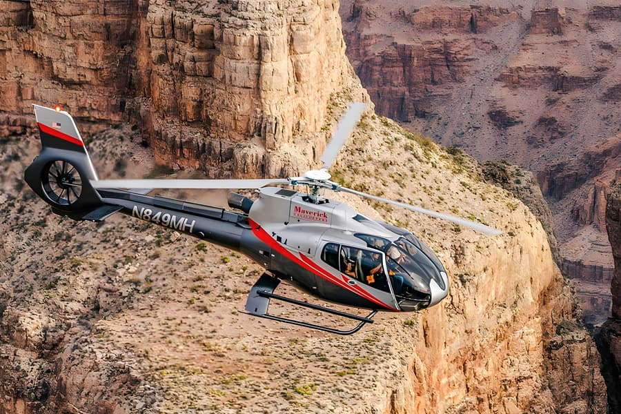 90-minutters Las Vegas til Grand Canyon West helikoptertur med udsigt over Las Vegas Strip, Las Vegas